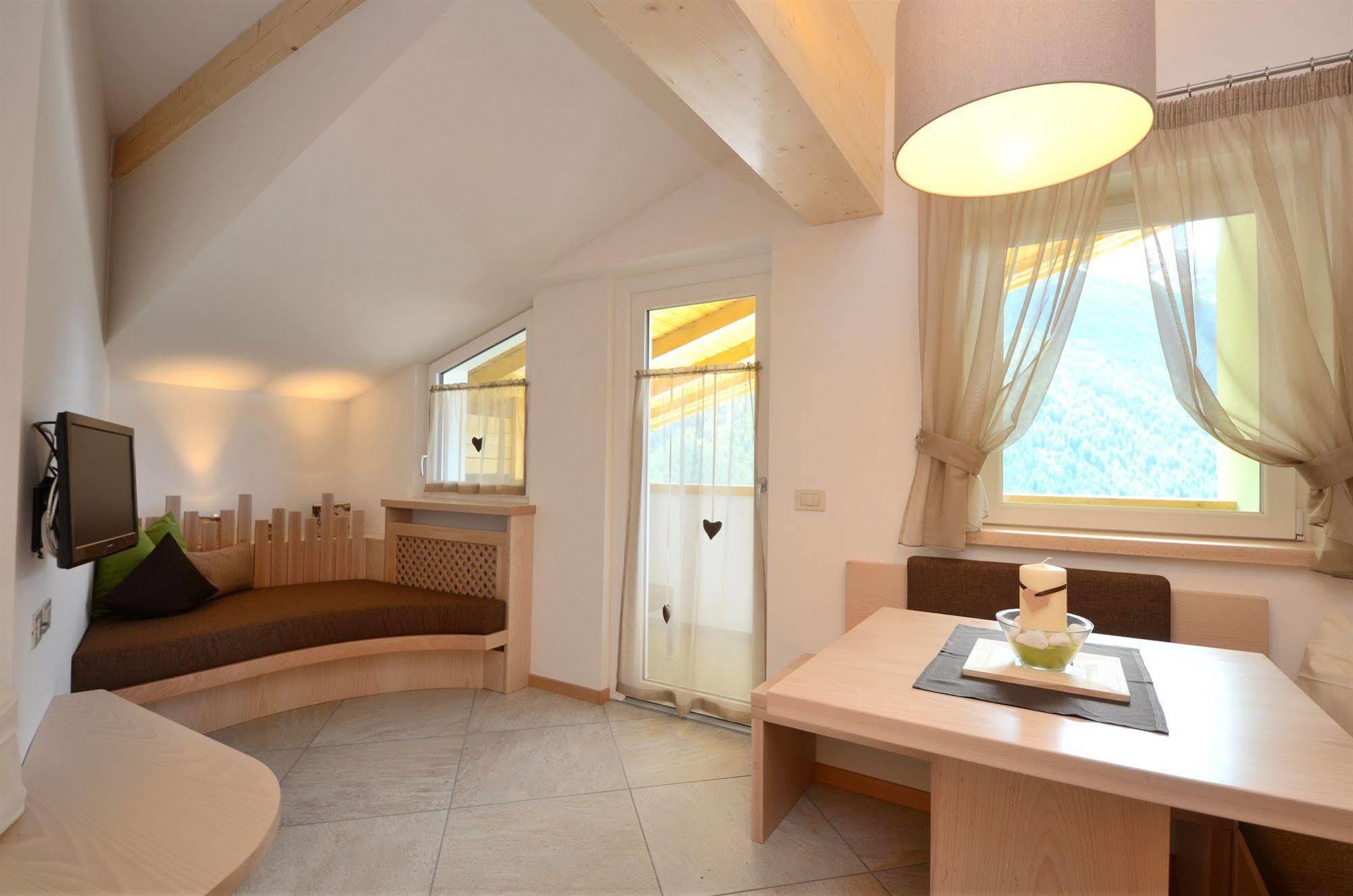 Mason La Zondra Apart otel Vigo di Fassa Dış mekan fotoğraf